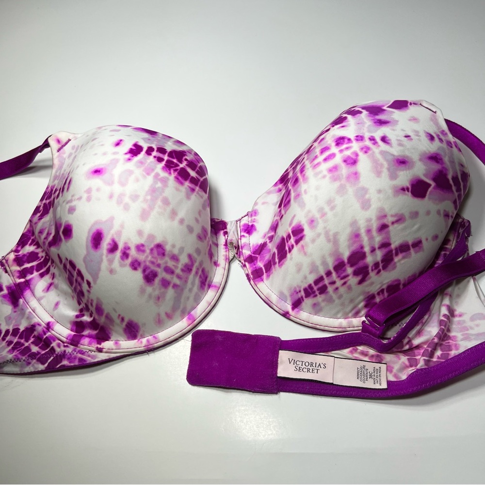 Victoria Secret 38C perfect coverage underwire